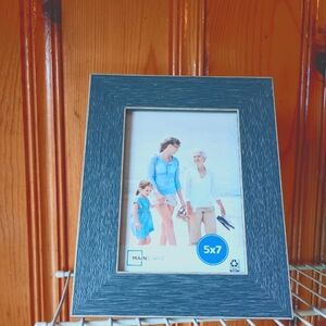 Mainstay Picture Frame